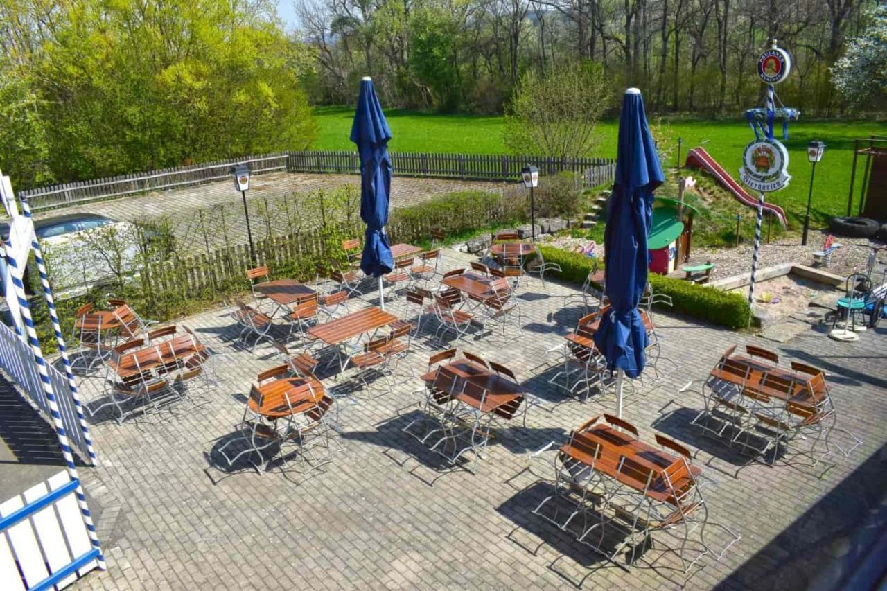 Hotel Und Restaurant Nehrener Hof Bagian luar foto